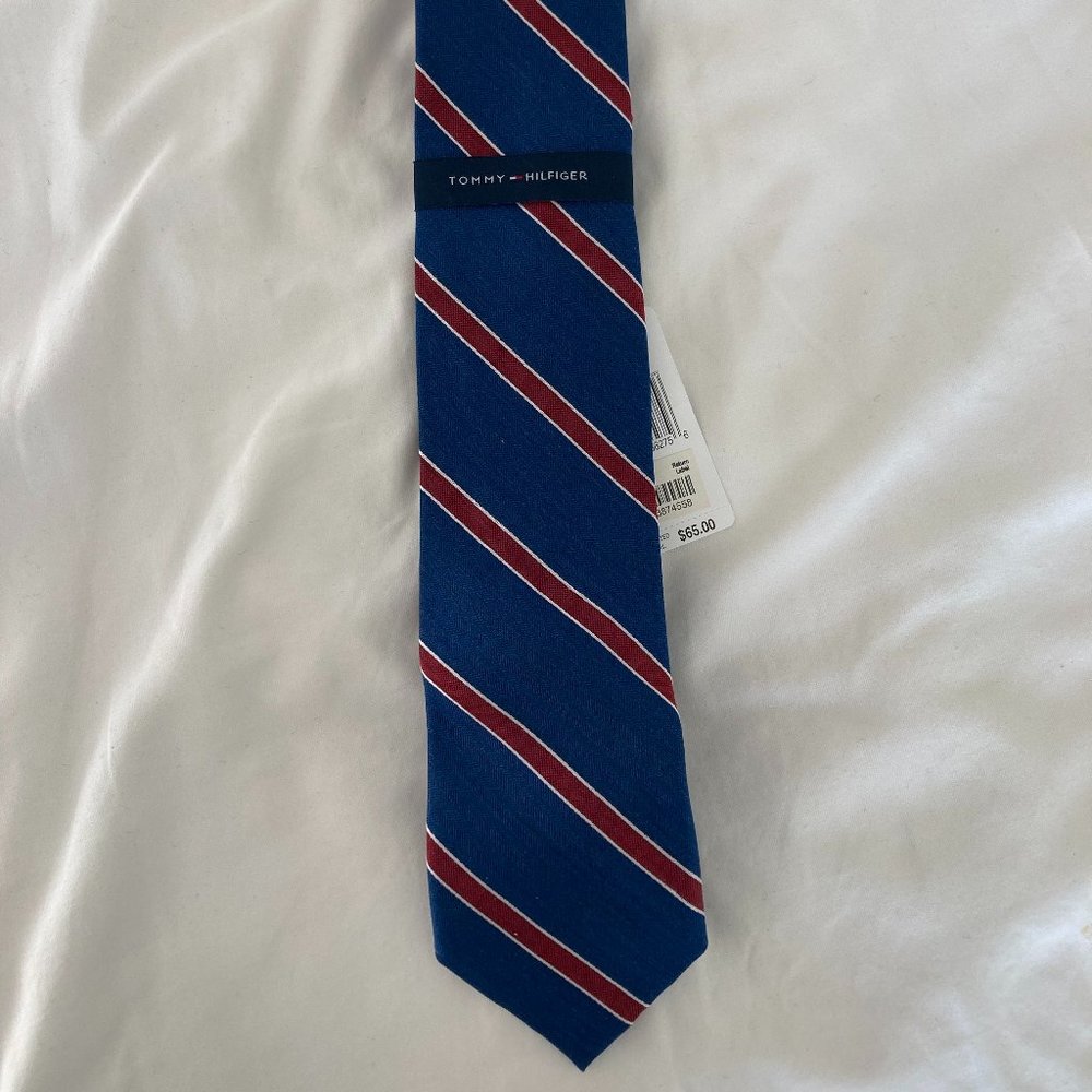 Tommy Hilfiger men blue stripped silk Tie NWT